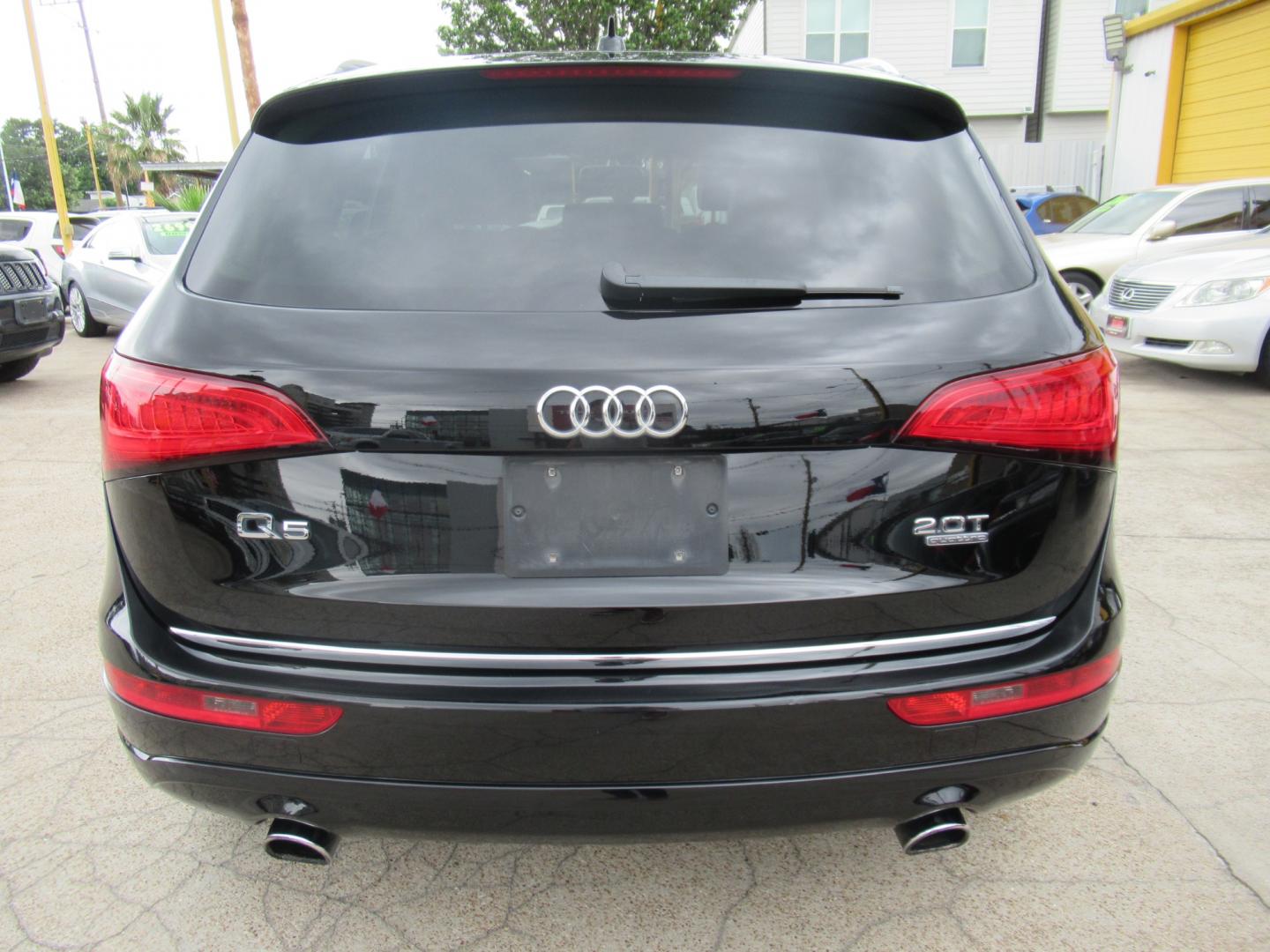 2015 Black /Black Audi Q5 PREMIUM PLUS (WA1LFAFP4FA) with an 2.0L I4 F DOHC 16V engine, Automatic transmission, located at 1511 North Shepherd Dr., Houston, TX, 77008, (281) 657-1221, 29.798361, -95.412560 - 2015 AUDI Q5 2.0T QUATTRO PREMIUM PLUS VIN: WA1LFAFP4FA145528 W A 1 L F A F P 4 F A 1 4 5 5 2 8 4 DOOR WAGON/SPORT UTILITY 2.0L I4 F DOHC 16V FLEX FUEL ALL WHEEL DRIVE - Photo#21